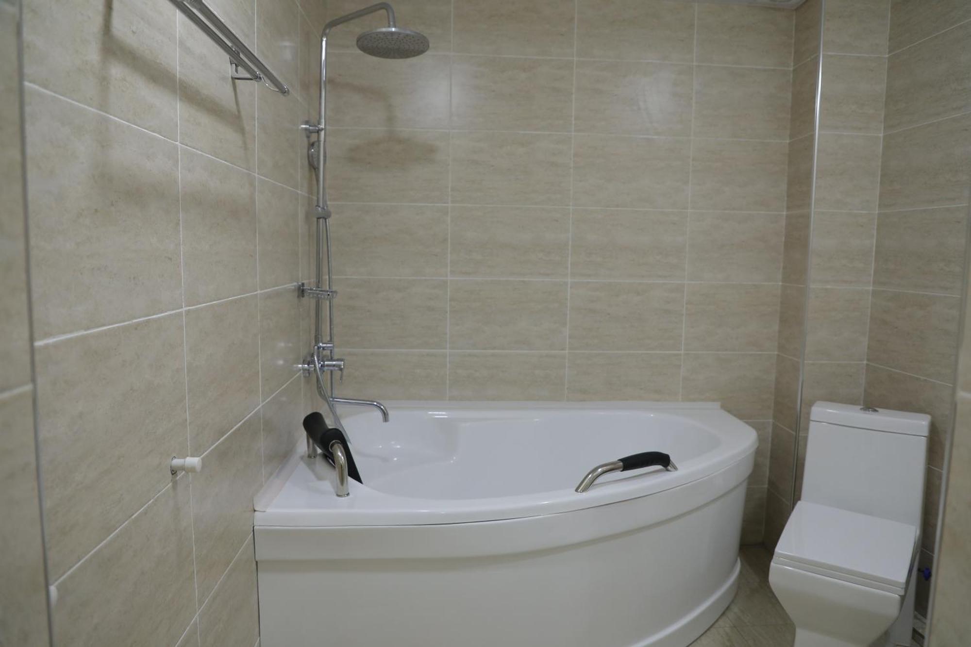 Status Hotel Карші Екстер'єр фото