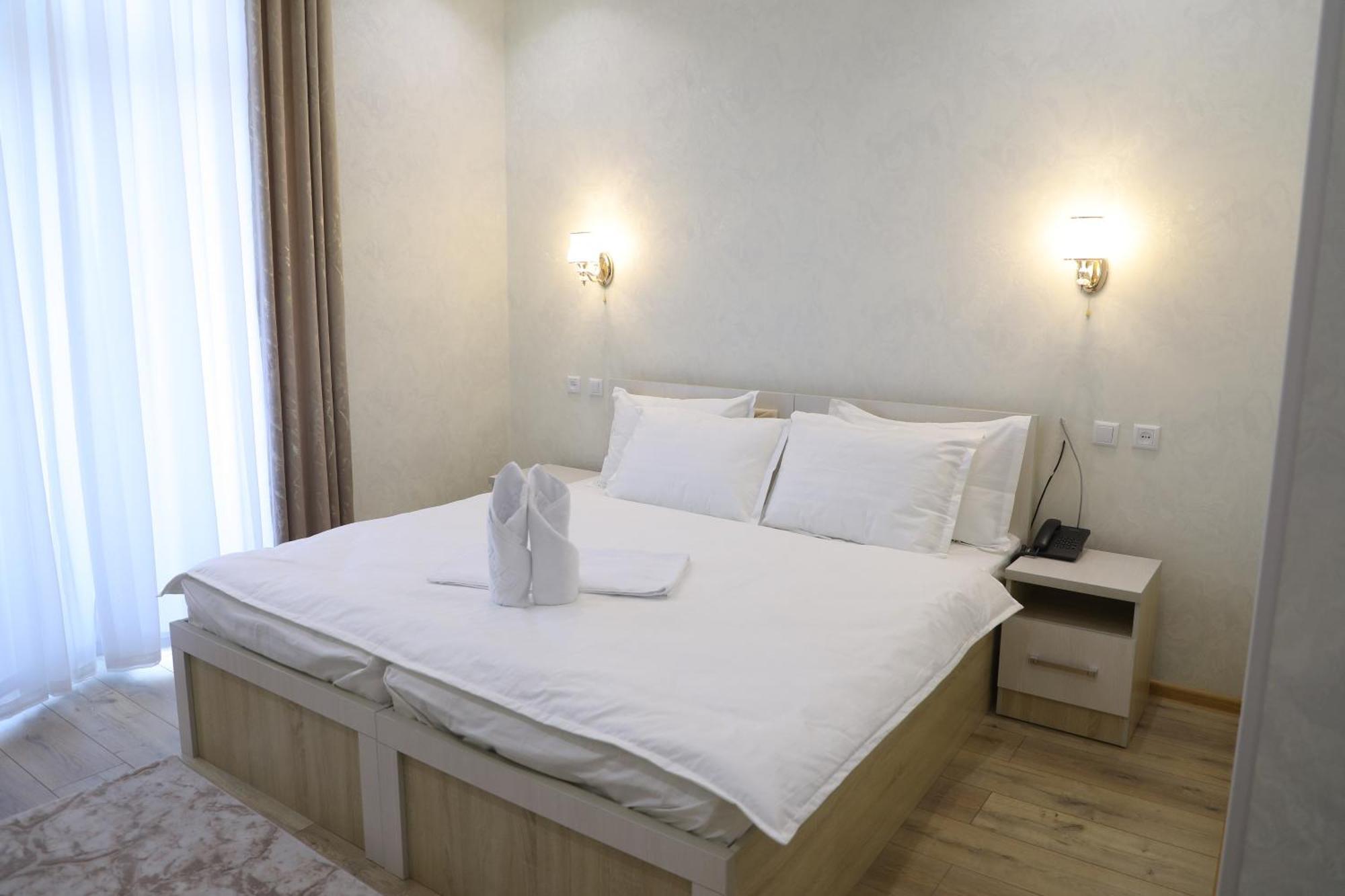 Status Hotel Карші Екстер'єр фото